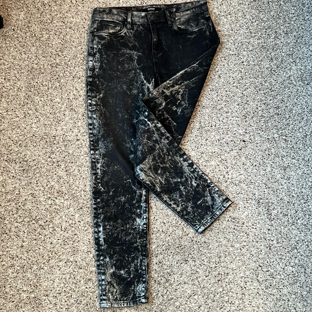 Hudson Black & Silver Skinny Jeans. Like New. Size 28.Made In Mexico.5 Pockets